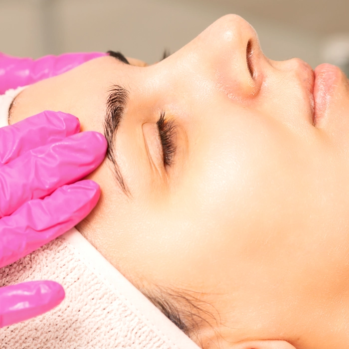 Szempilla- és szemöldökformázás Budapest 13. kerület Kummer Ágnes Beauty Salon