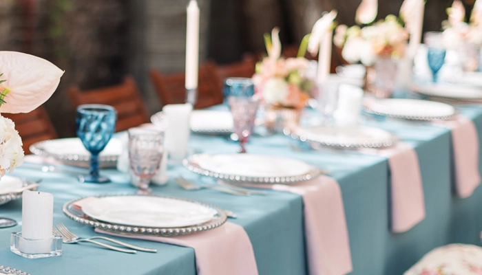 Abroszok, asztalszoknyák